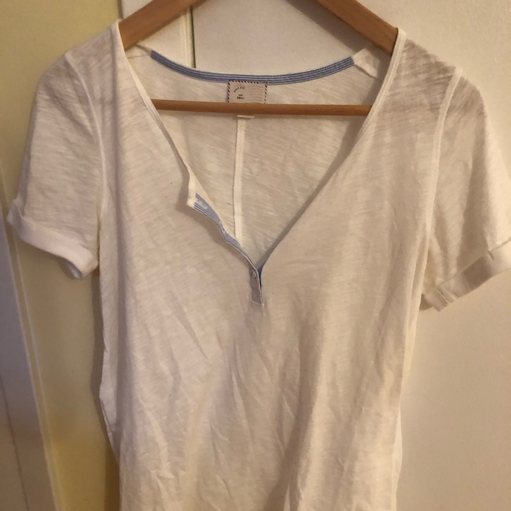 White t shirt